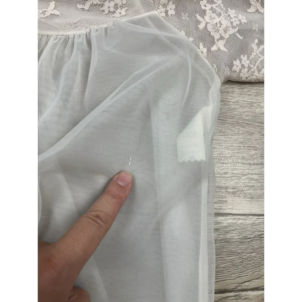 VTG ILGWU Robe‎ Women's Size 36 White with Soft Pink Lace Chiffon Sheer Peignoir